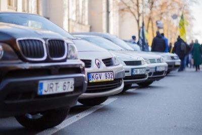 Українці можуть розмитнити автомобілі онлайн